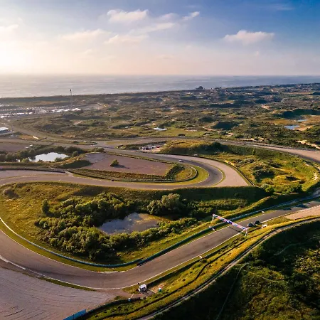 Holiday home Zonnebloem